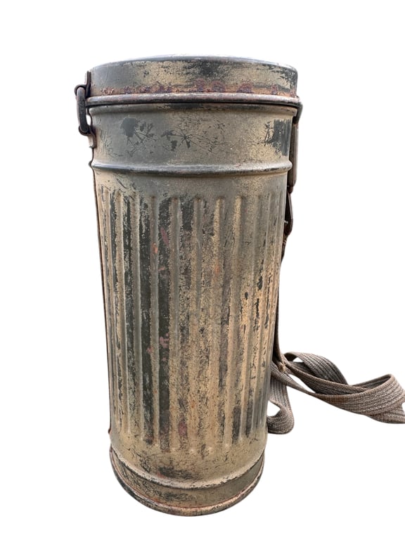 Camo gasmask/canister 1940