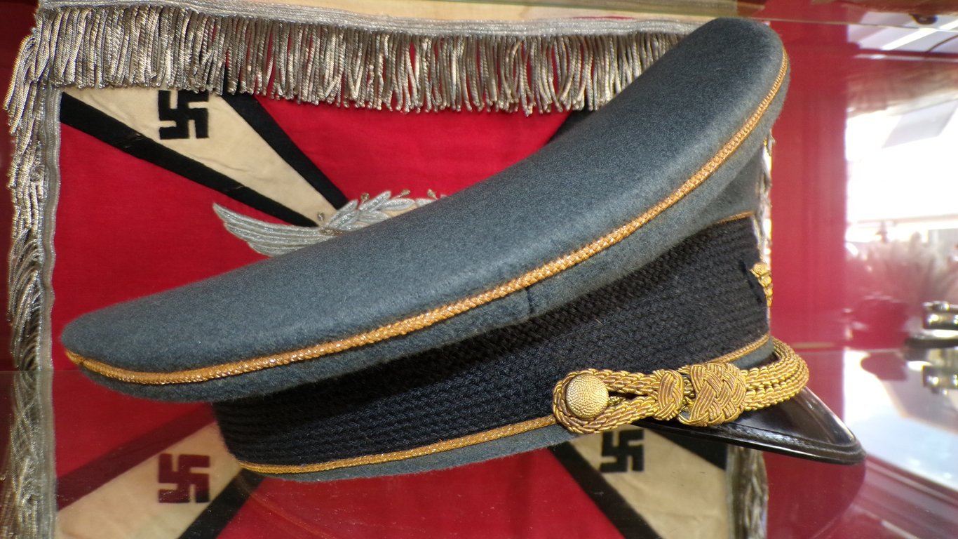 Luftwaffe Generals Visor Cap Wolfgang Pickert 1/3