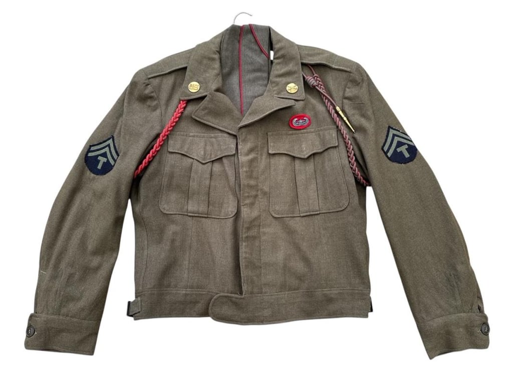 US WWII Glider Artillery Ike Jacket and Garrison Cap