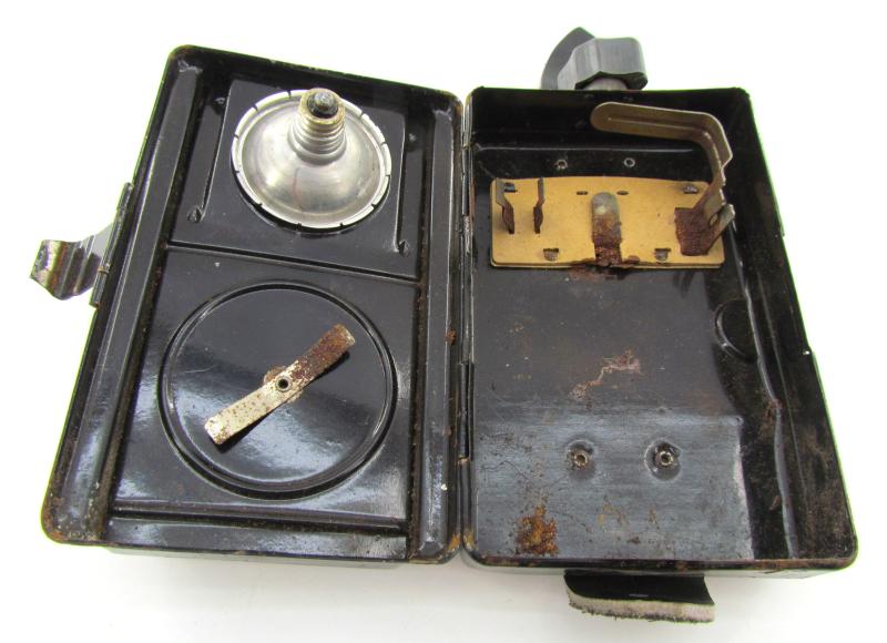 Wehrmacht flashlight by Artas