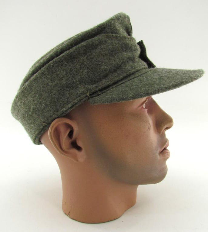 Wehrmacht M43 field cap – Heer EM/NCO – 0/0250/2562