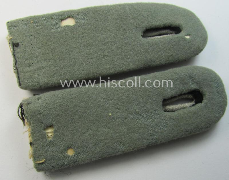 Pair of WH (Heeres) neatly 'cyphered', officers'-type shoulderboards as (dual)piped in the black-coloured branchcolour as was intended for a: 'Leutnant der Reserve eines Pionier-Batallions'