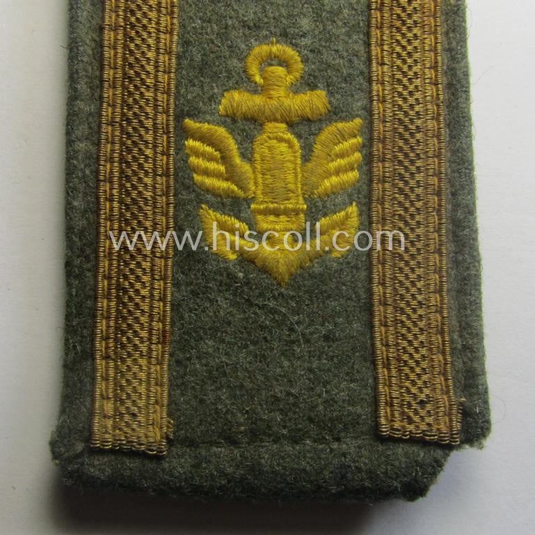 Single, 'cyphered'- (and I deem early- ie. mid-war-period) WH (Kriegsmarine) NCO-type shoulderstrap as was intended for usage by an: 'Unteroffizier eines Küsten-Artillerie-Rgts.'