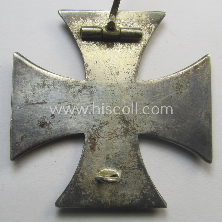 WWI-period 'Eisernes Kreuz 1. Klasse' being a minimally converse-shaped and/or (partly) genuine silver-basedexample that is totally void of a makers'-designation