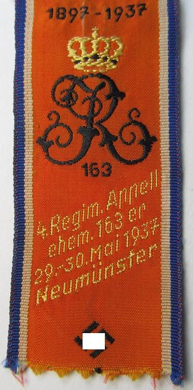 Neat, commemorative bright-orange-coloured- and/or: 'silk'-based so-called: 'Veranstaltungsabzeichen' depicting a swastika-device coupled with the text: '4. Regim. Appell ehem. 163er - 29.30. Mai 1937 - Neumünster'