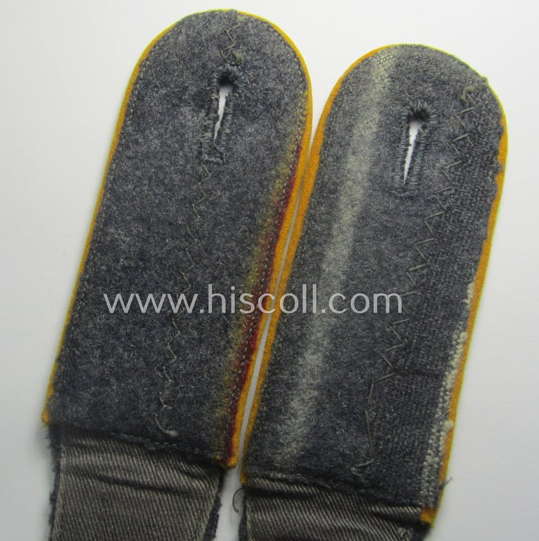 Moderately used- and/or worn, pair of WH (Luftwaffe) EM-type shoulderstraps as intended for usage by a: 'Soldat der Flieger- o. Fallschirmjäger-Trpn.'