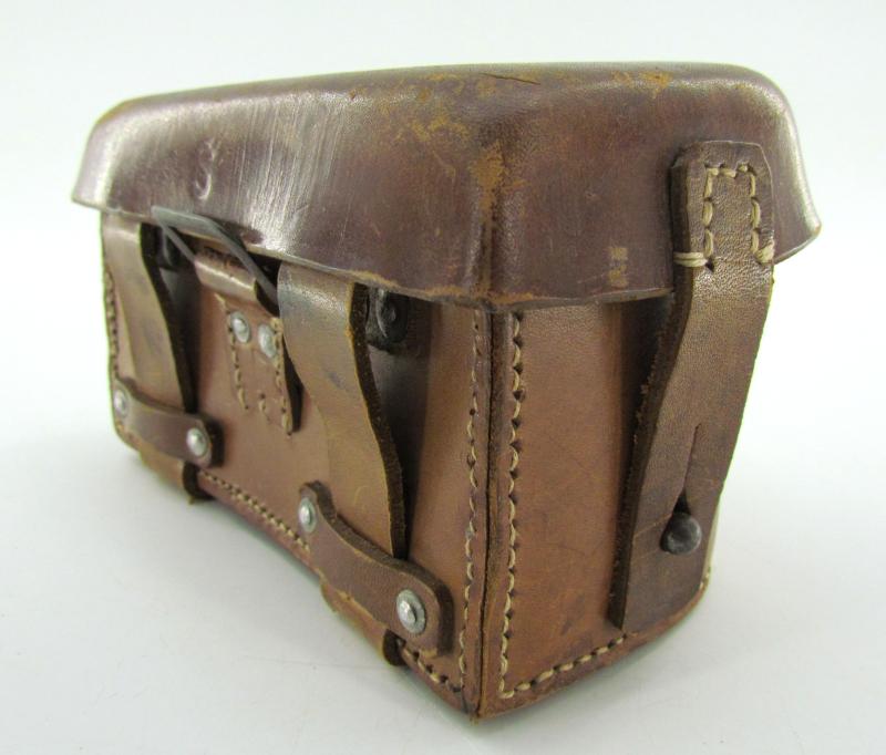 Wehrmacht ‘Sanitäter’ medic pouch by dny 1942