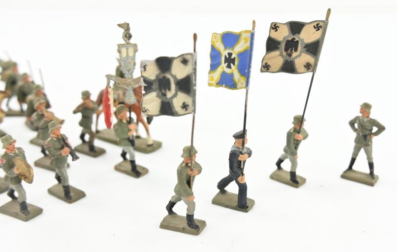 German Lineol Toy Figure Set