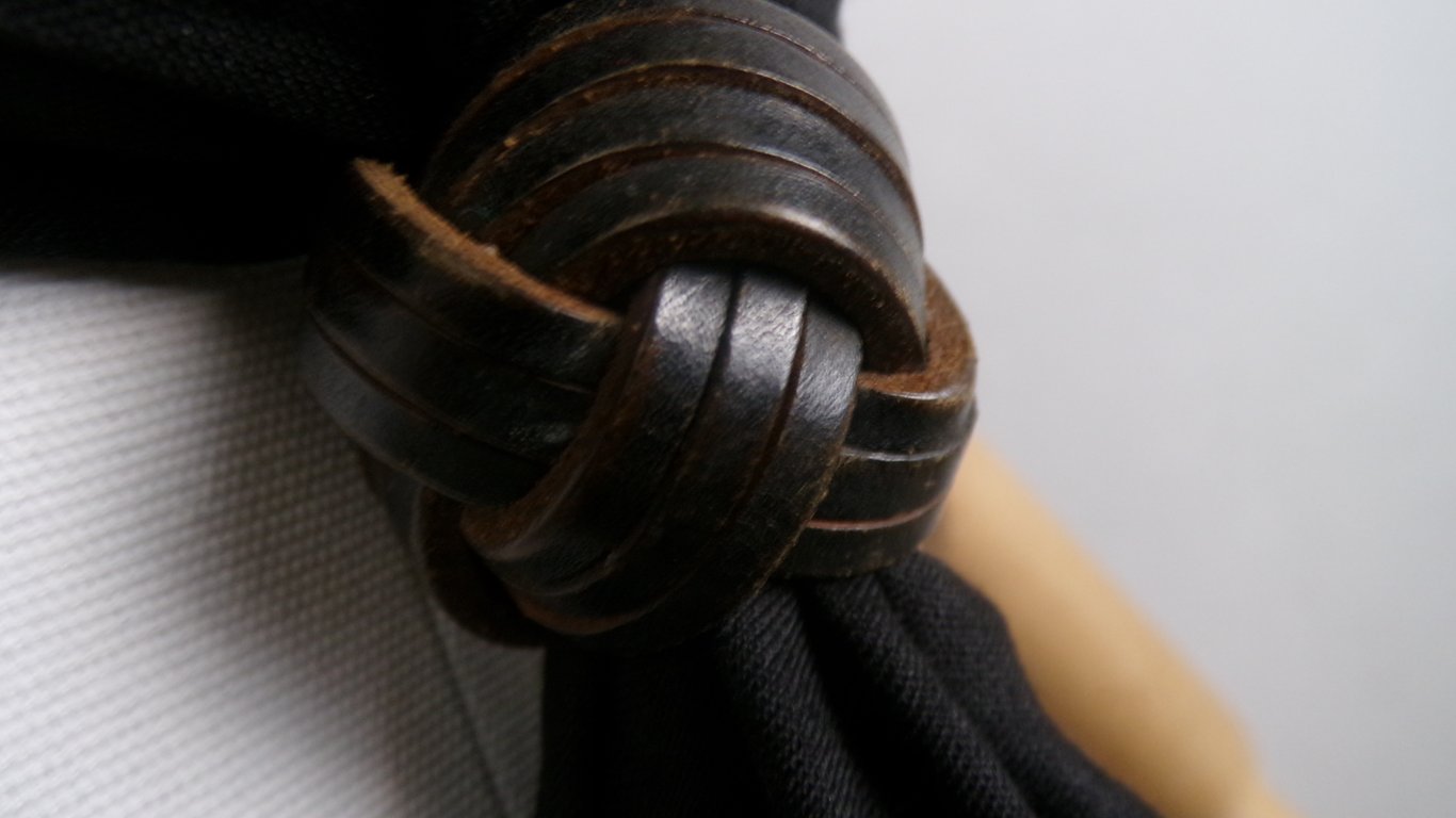 Hitlerjugend-Schal und Knoten