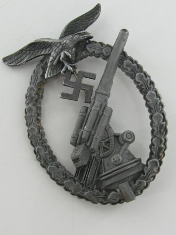 Luftwaffe Flak Abzeichen ( Flak Artillery War Badge )