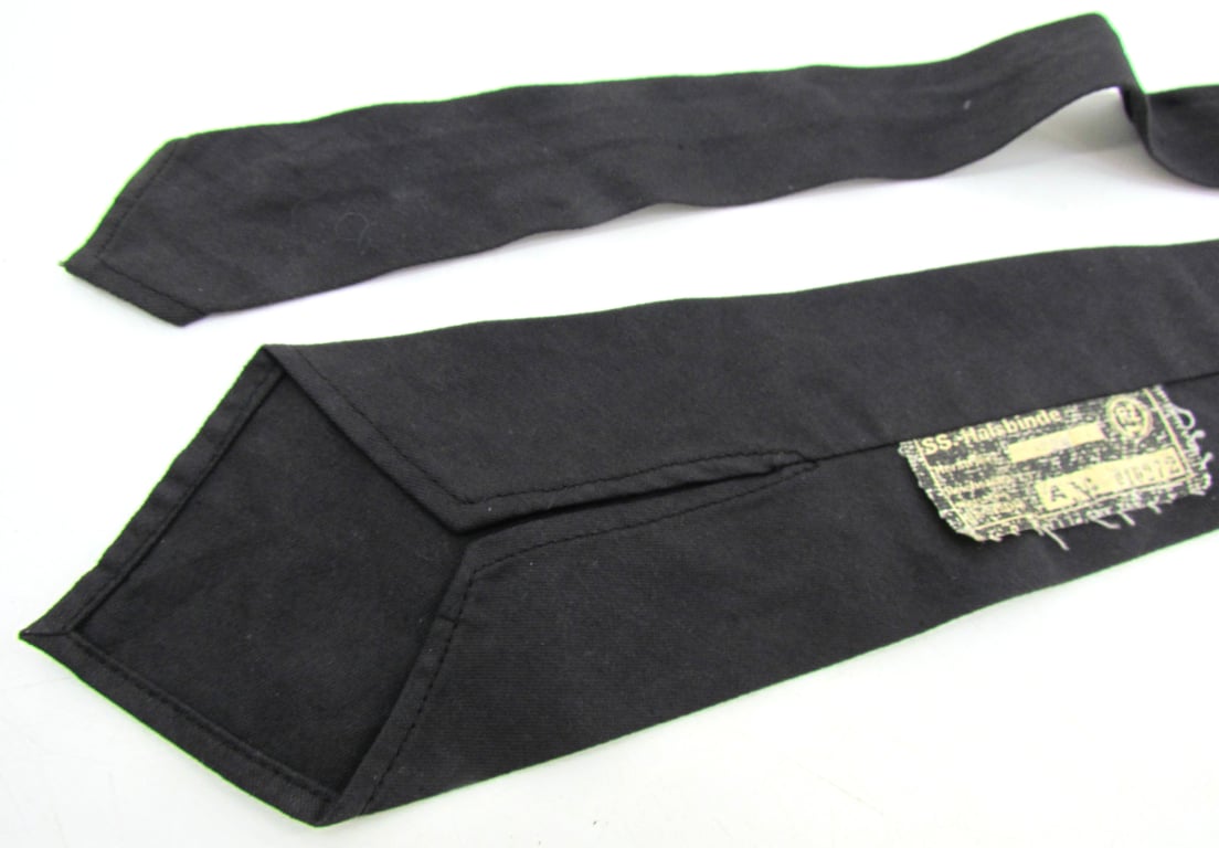 SS Black Halsbinder with RZM Label