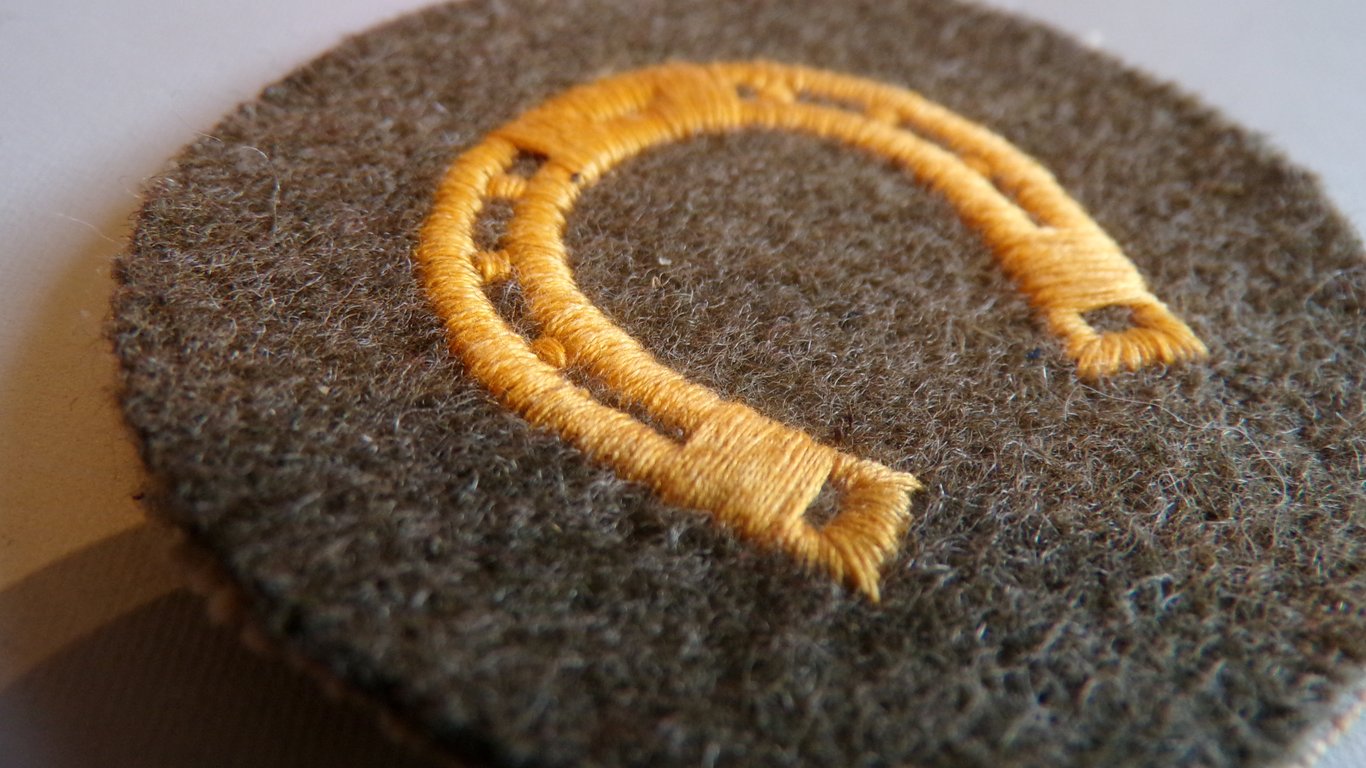 Army Qualified Farrier Sleeve Badge Felt & Linen
