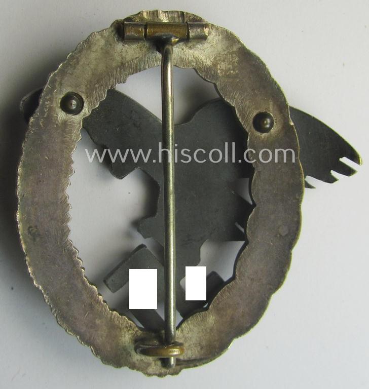 WH (LW) 'Flugzeug-Beobachter-Abzeichen' (ie. observers'-war-badge) being a (typical) non-maker-marked and/or: 'Buntmetall'- (ie. 'Tombak'-) based example by the: 'Assmann & Söhne'-company that comes stored in its period etui