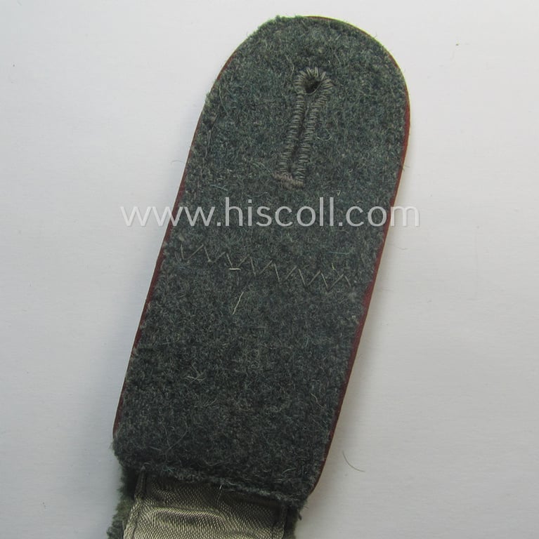 Single, WH (Heeres) EM-type (ie. 'M41 o. M43'-pattern) shoulderstrap: 'Soldat der (Nebel)Werfer-Trpn.'
