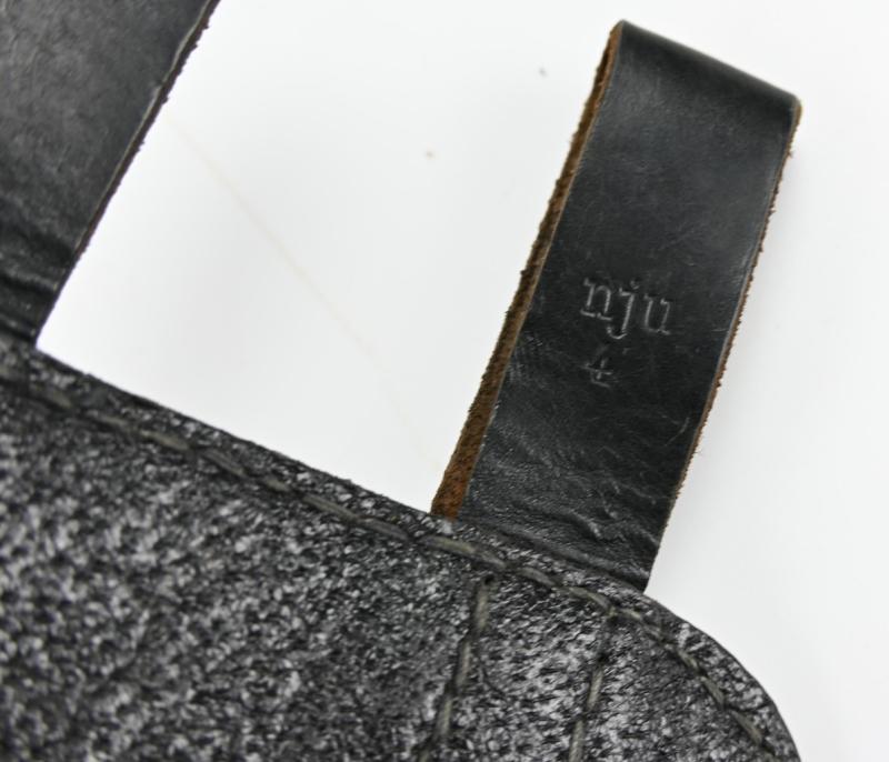 German WH Entrenching Tool with Carrying Cover