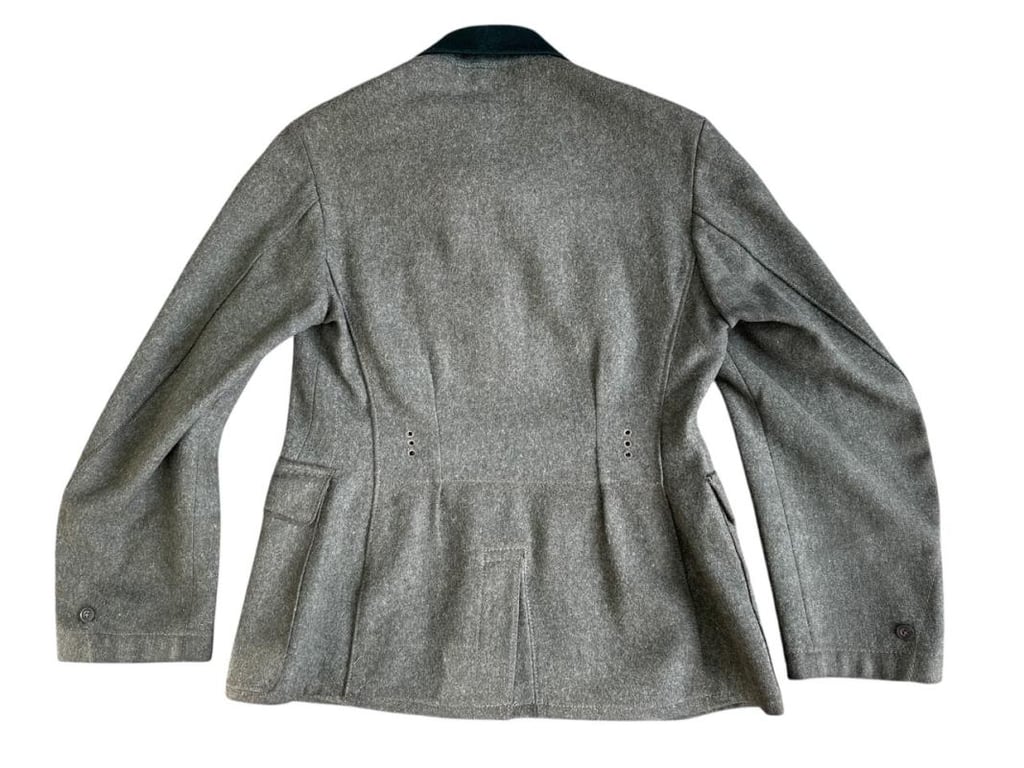 Wehrmacht ‘Gebirgsjäger’ officer M36 Feldbluse for Hauptmann