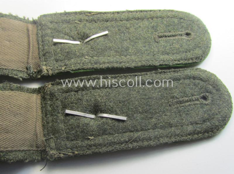 Pair of mid-war-period- (ie. 'M41 o. M43'-pattern) WH (Heeres) NCO-type shoulderstraps: 'Feldwebel eines Panzer-Grenadier-Rgts. o. Abts.'