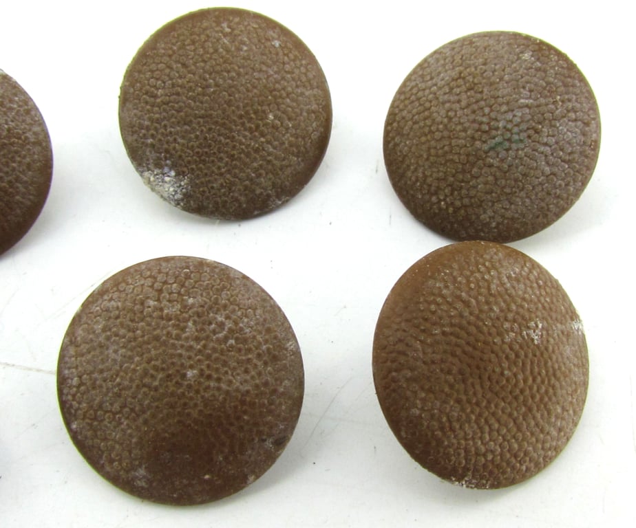 8x Wehrmacht 18 mm Tropical Uniform Buttons