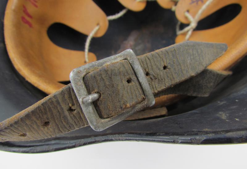 M40 ‘beaded’ Luftschutz steel helmet hkp64