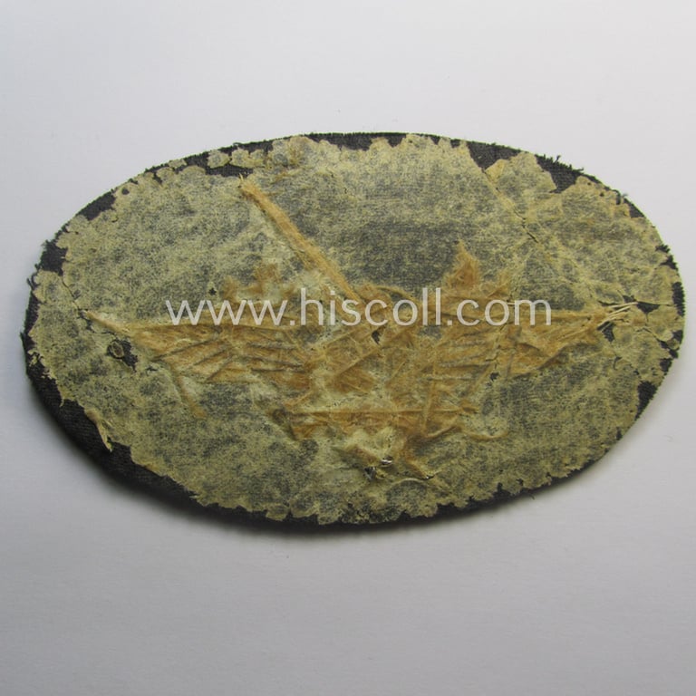 Superb - neatly hand-embroidered! - WH (Luftwaffe) officers'-pattern, trade- ie. special-career-patch as was intended for: 'Flak-Artillerie'-staffmembers and that comes in a probably issued but never worn- (ie. 'virtually mint'-), condition