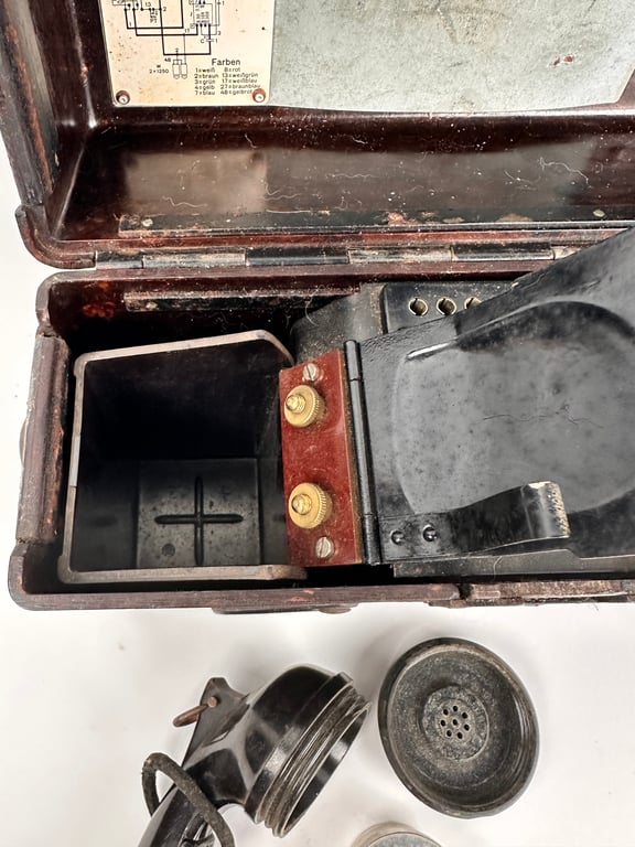 Nice original German WW2 FF33 Field Telephone (Feldfernsprecher 33)