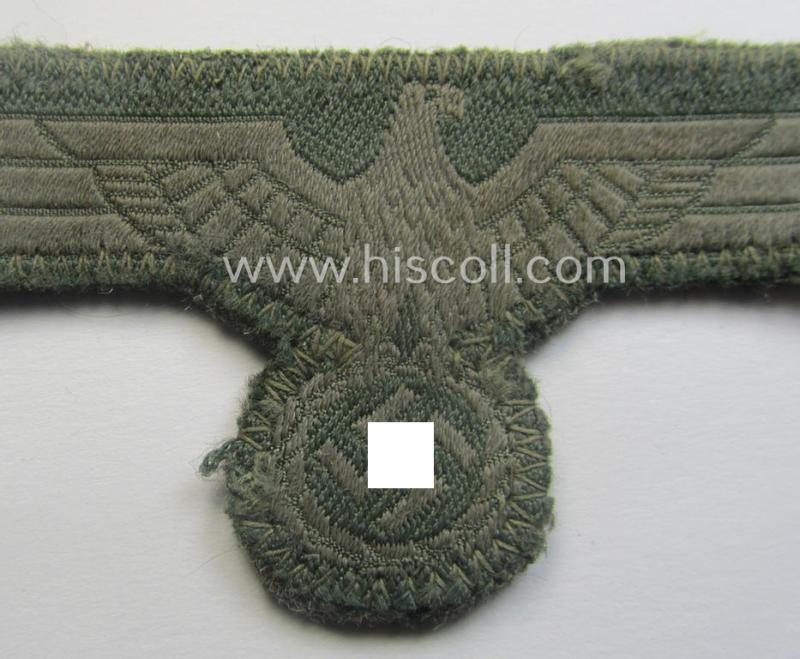 'Cut-out of a tunic' - WH (Heeres) EM- (ie. NCO-) type breasteagle (ie. 'Brustadler für Mannschaften und Unteroffiziere des Heeres')