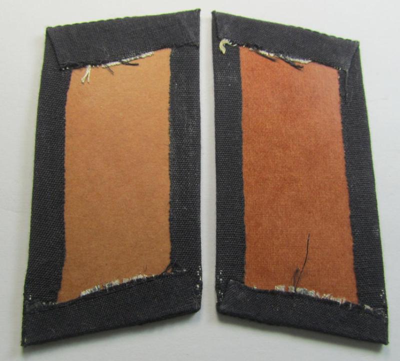 Attractive - and/or fully matching! - pair of RAD (ie. 'Reichsarbeitsdienst') EM-type collar-tabs (being of the second pattern as was used in the period between 1936-41) as was specifically intended for a: 'RAD-Obervormann'