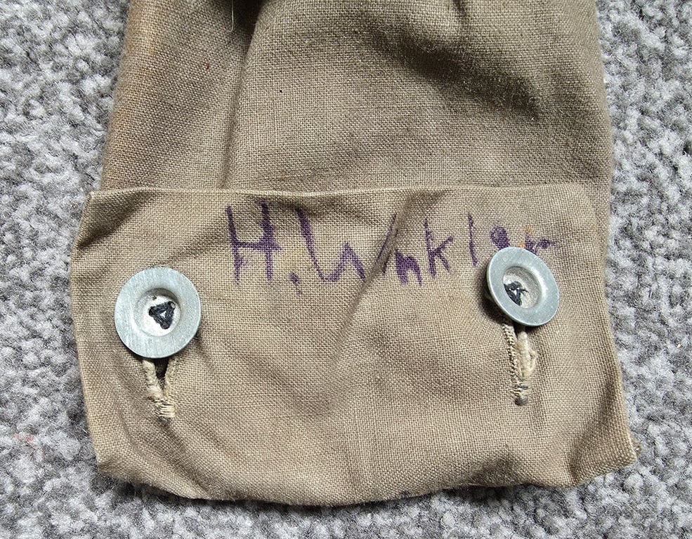 Wehrmacht tent poles and pegs in original pouch