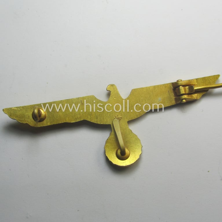 WH (KM) bright-golden-toned, light-weight- (ie. aluminium-) based breast-eagle ('Brustadler')