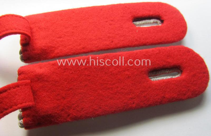 Pair of WH (LW) officers'-type shoulderboards: 'Oberleutnant eines Flak-Artillerie-Abtlgs. o. Rgts.'