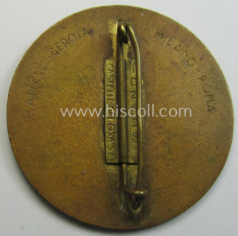 Attractive lapel-pin (ie. 'Veranstaltungsabzeichen') being a: 'Castelli Cerosa SA'-marked example as issued for the: 'Convegno Nazionale Bande Cori Fisarmoniche Danzatori Popolari - Roma Pza. di Sienna - Maggio XVI'