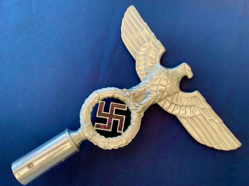 FANTASTIC ORIGINAL 1930s WWII GERMAN NSDAP POLITICAL LEADERS FLAG POLE EAGLE FINIAL