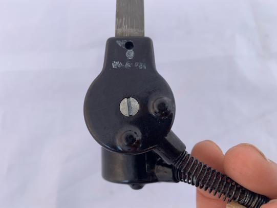 WH Panzer Model 'B' Throat Microphone