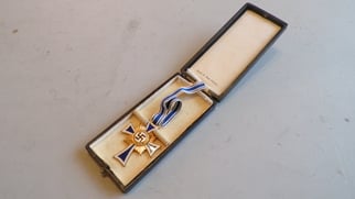 Ehrenkreuz der Deutschen Mutter Gold