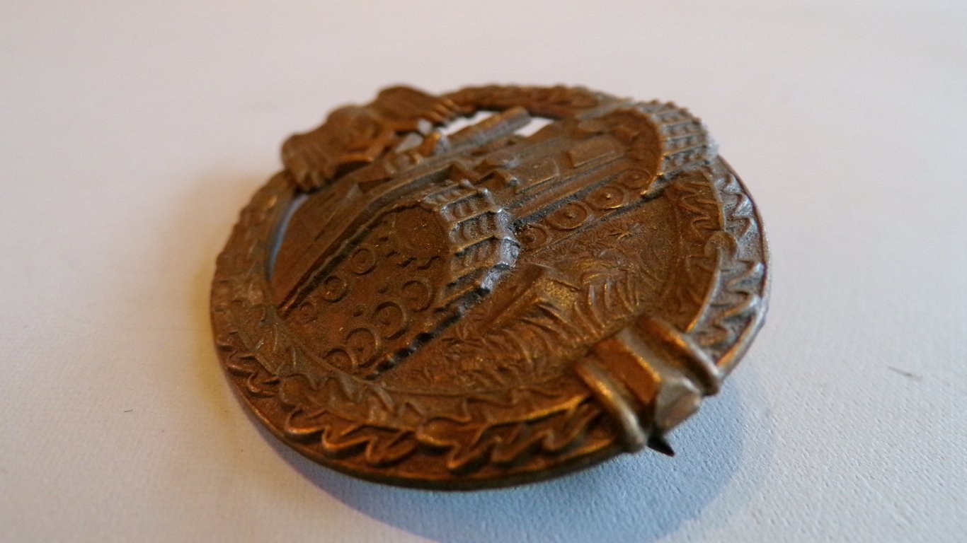 Panzerkampfabzeichen in bronze