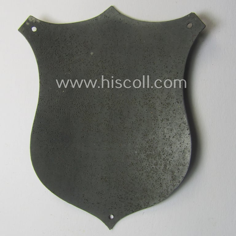 Attractive - and actually very scarcely found! - post-WWI-period- (ie. 'Freikorps'-related) arm-badge ie. shield entitled: 'Einwohnerwehr München 1919'