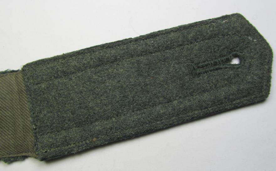Single, early- (ie. pre-war-) period, WH (Heeres) 'cyphered' (pointed-styled-), NCO-type (ie. 'M36'-pattern-) shoulderstrap, as was intended for usage by an: 'Unteroffizier des Wehr-Ersatzdienstelle im Wehrkreises VI'