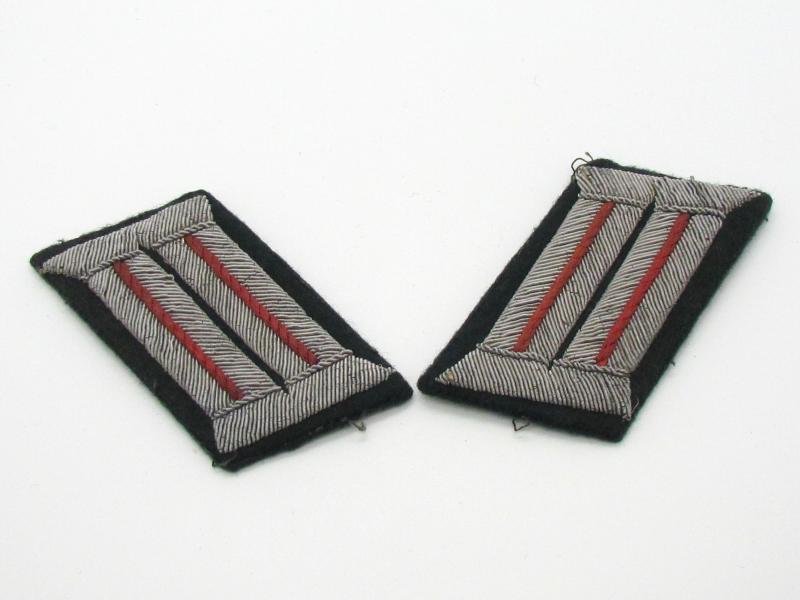 Wehrmacht Artillery Lieutenant shoulder boards & collar tabs