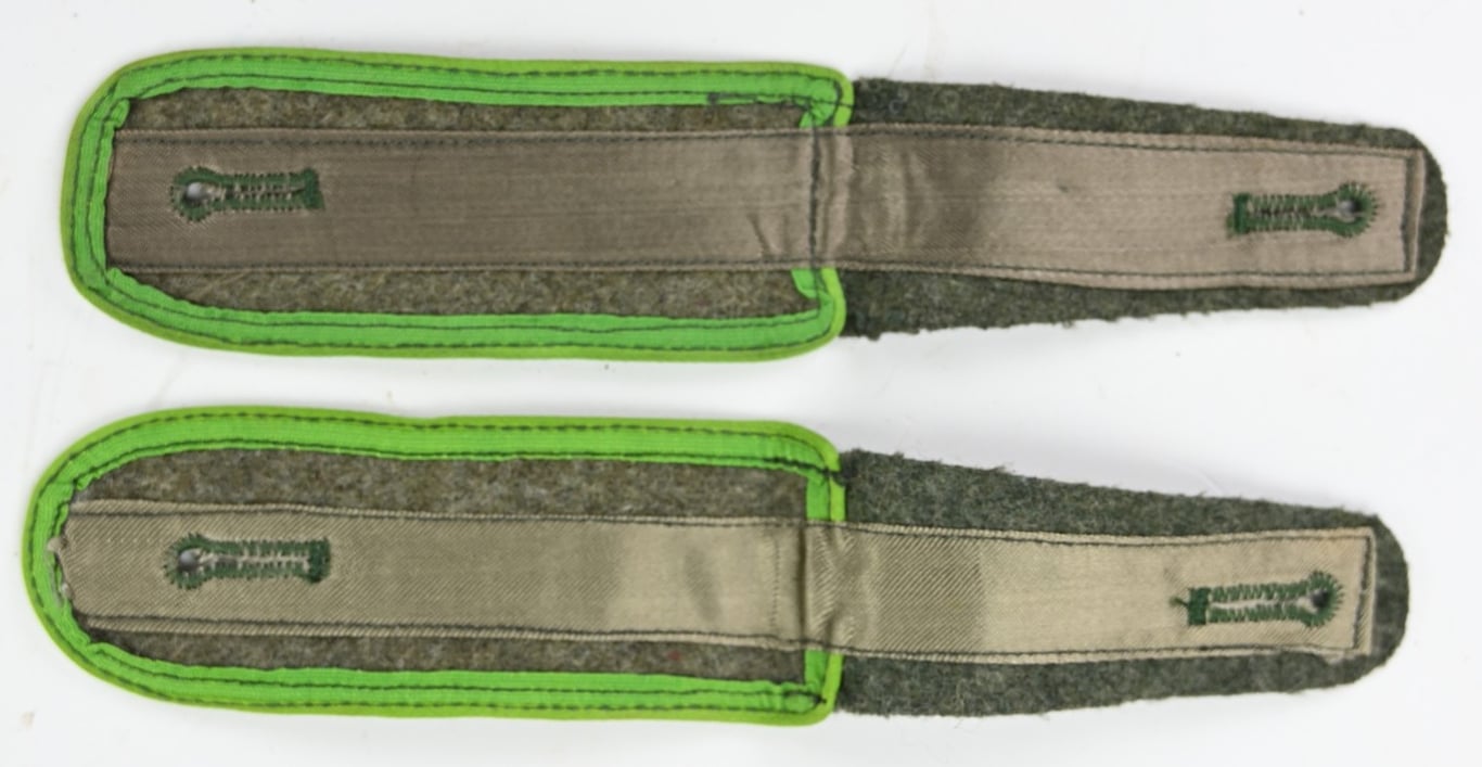 German WH M44 Shoulderboards Panzer-Grenadier