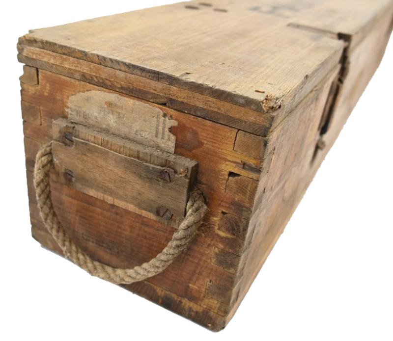German WH Arillery Ammunition Box 'Le FH 18'