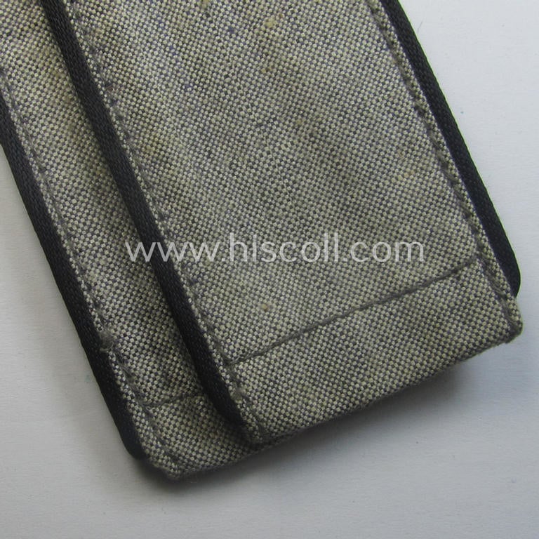 Rarely found pair of WH (LW) 'summer-style' EM-type shoulderstraps (as especifically intended for usage on the: 'blau-mellierter-Hemden') (ie. summer-shirts) as was intended for a: 'Soldat der LW-Pionier- o. Bau-Trpn.'