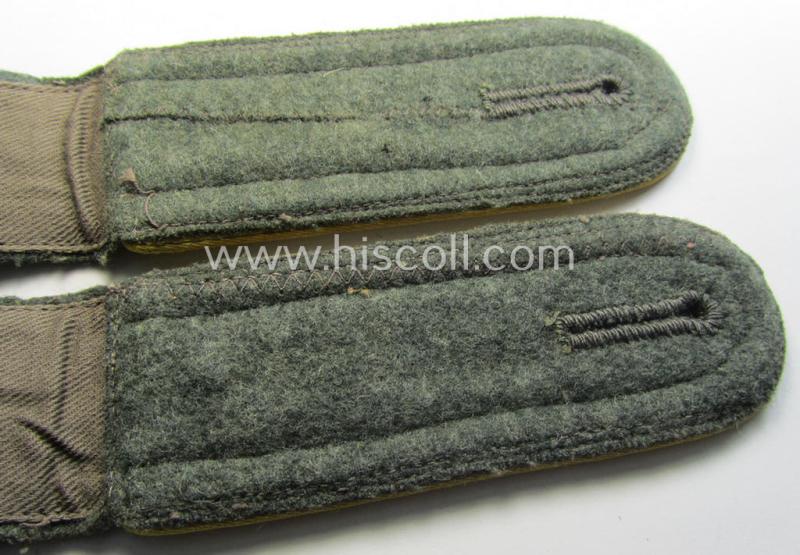 Pair of WH (Heeres) NCO-type (ie. 'M40- o. M43'-pattern) shoulderstraps as was intended for usage by an: 'Unteroffizier eines Heeres Nachrichten-Abteilungs'