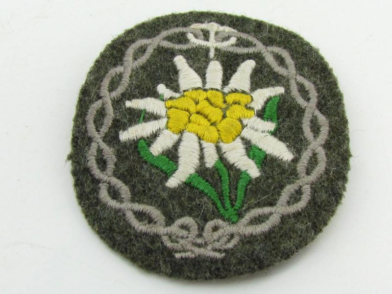 Wehrmacht Gebirgsjäger Edelweiss sleeve badge