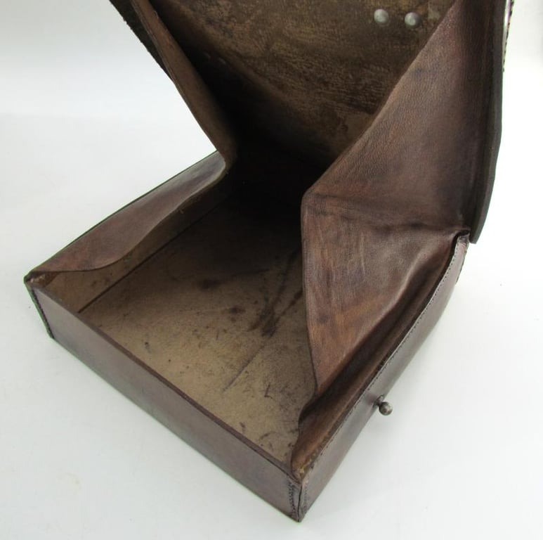 RLM ( Reichs Luftschutz ministerium )  Medical Pouch 'Luftschutz Gastasche'