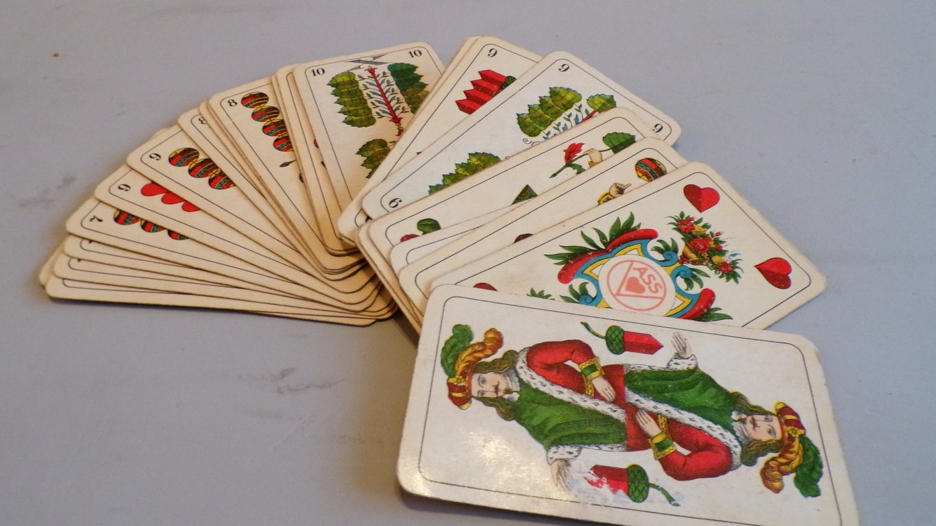 Set of playing cards