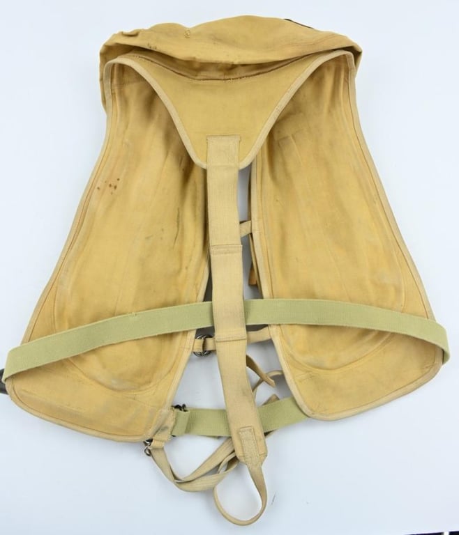 German LW Swimmweste 10-30 B-1