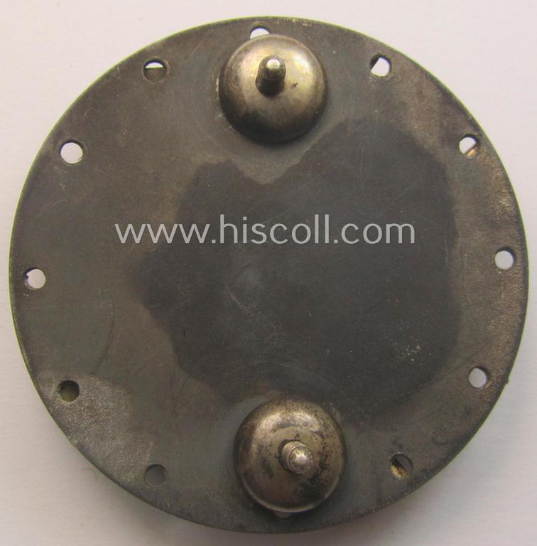 Very unususal, WWI-period Iron Cross 1st class (or: 'EK 1. Klasse') being a typical non-maker-marked example that comes mounted onto its functional 'screw-back'- (ie. 'an der Schraube'-) set-up