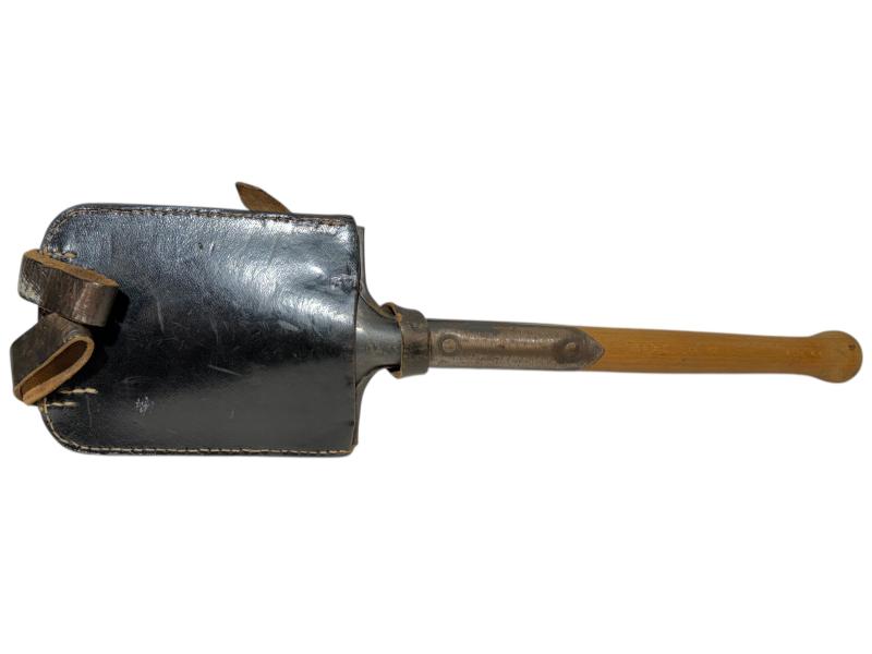 German WWII Entrenching Tool Carrier + straight shovel