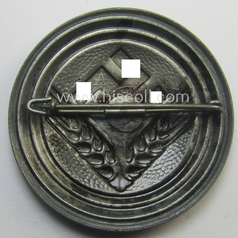 'Reichsarbeitsdienst der weiblichen Jugend' (or: RADwJ ie.: Womens Labour Service) so-called: 'Brosche für Kameradschaftsältesten' being a clearly maker- (ie. 'A'-) marked example