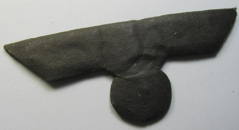 Superb - and simply never used! - WH (Heeres) officers'-type, hand-embroidered breast-eagle (ie. 'Brustadler für Offiziere') as was executed in bright-silverish-coloured braid as was intended for usage on the various officers'-pattern tunics